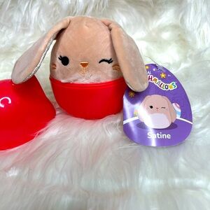 ⭐️NWT 4” Satine‎